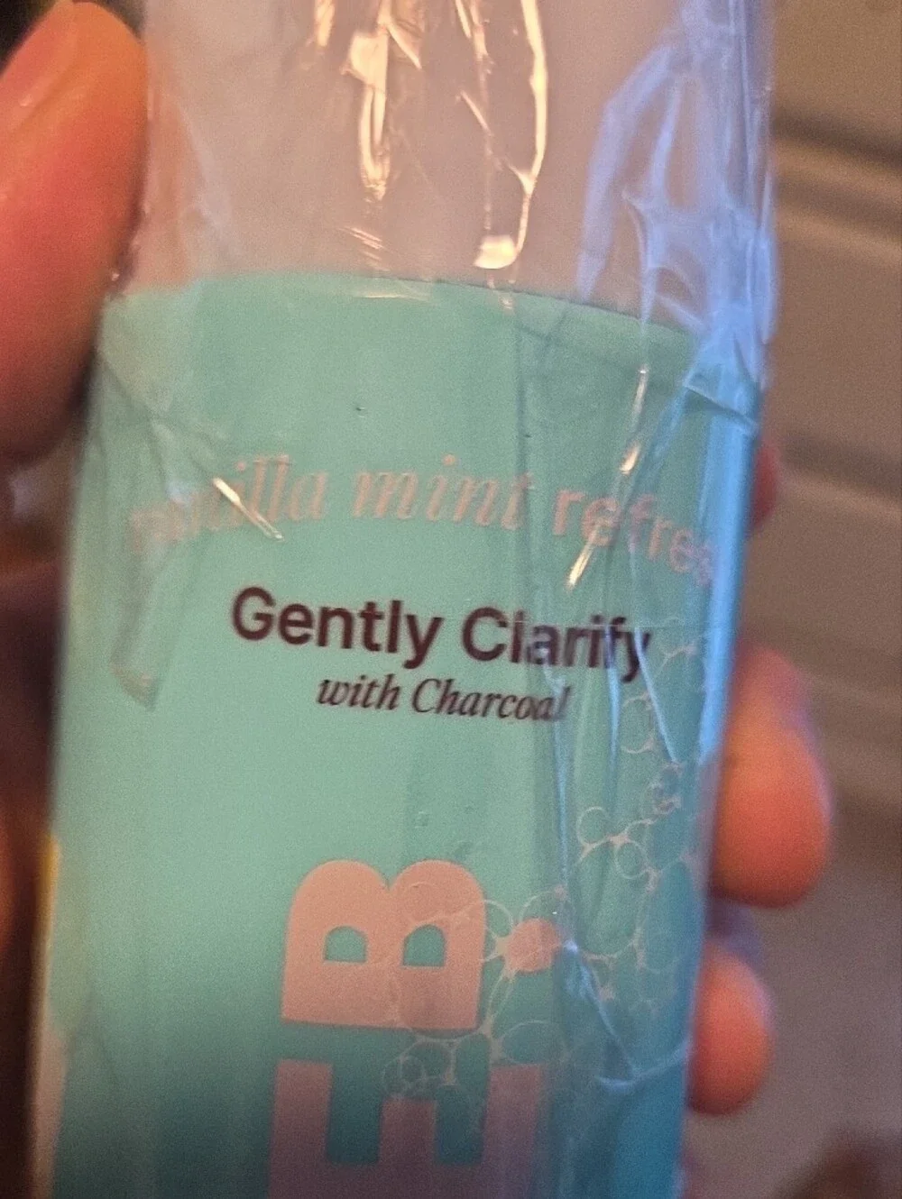 SadieB. Gently Clarify With Charcoal Shampoo Vanilla Mint